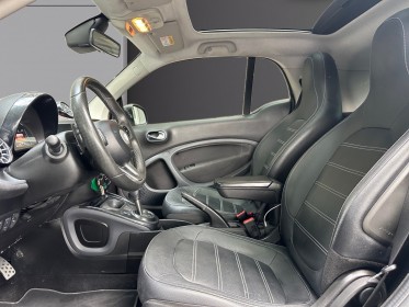 Smart fortwo coupe 71 ch ba6 prime - toit panoramique - sièges en cuir chauffant - pack sport et stationnement -...