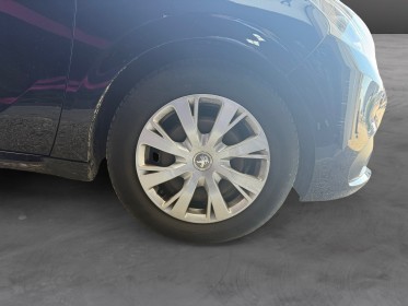 Peugeot 208 business luehdi 100ch ss bvm5 active business occasion simplicicar lunel simplicicar simplicibike france