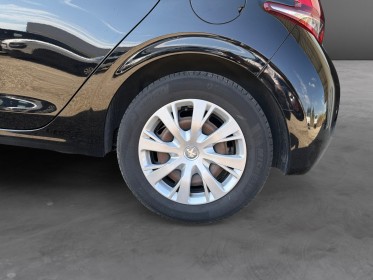 Peugeot 208 business luehdi 100ch ss bvm5 active business occasion simplicicar lunel simplicicar simplicibike france