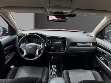 Mitsubishi outlander phev 2.4l phev twin motor 4wd business occasion simplicicar lille  simplicicar simplicibike france