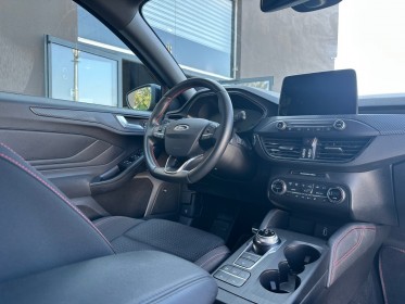 Ford focus 1.5 ecoboost 150 ss bva8 st line carplay sièges chauffants volant chauffant garantie 12 mois occasion simplicicar...