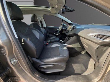 Peugeot 2008 diesel finition allure 1.6 e-hdi 92ch boite automatique ,toit panoramique-  aide au stationnement- start and...