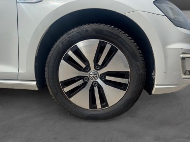 Volkswagen e-golf 115 electrique - caméra de recul - bluetooth - régulateur - clim - garantie 12 mois occasion simplicicar...