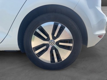 Volkswagen e-golf 115 electrique - caméra de recul - bluetooth - régulateur - clim - garantie 12 mois occasion simplicicar...