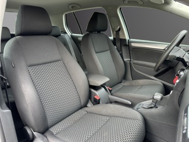 Volkswagen golf  confortline 1.6 essence 102 ch boîte auto-aide au stationnement-sièges av chauffant occasion...