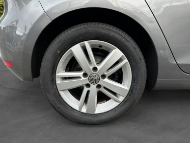 Volkswagen golf  confortline 1.6 essence 102 ch boîte auto-aide au stationnement-sièges av chauffant occasion...
