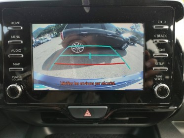 Toyota yaris hybride my21 116h design - caméra de recul - bluetooth - gps -clim - garantie 12 mois europe occasion...
