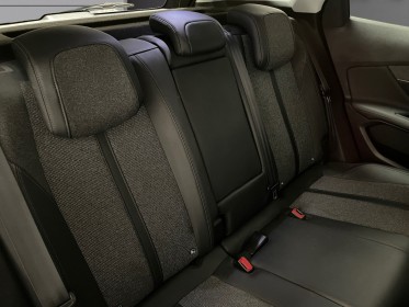Peugeot 3008 business 1.6 essence 180ch ss eat8 allure business - garantie 12 mois occasion simplicicar lyon ouest...