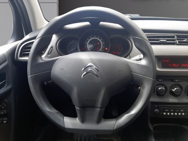 Citroen c3 c3 vti 82 puretech confort entretien constructeur toit panoramique régulateur/limitateur garantie 12 mois...