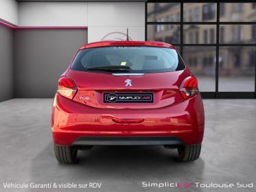 Peugeot 208 82ch bvm5 signature caméra de recul  apple carplay garantie 12 mois occasion simplicicar toulouse sud...