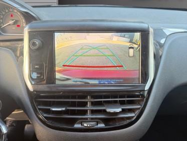 Peugeot 208 82ch bvm5 signature caméra de recul  apple carplay garantie 12 mois occasion simplicicar toulouse sud...