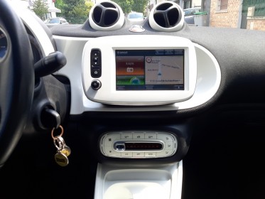 Smart forfour 0.9 90 ch ss prime toit panoramique sièges chauffants caméra de recul bluetooh garantie 12 mois occasion...