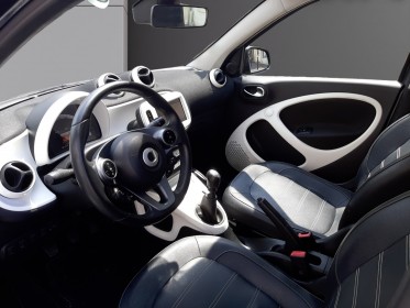 Smart forfour 0.9 90 ch ss prime toit panoramique sièges chauffants caméra de recul bluetooh garantie 12 mois occasion...