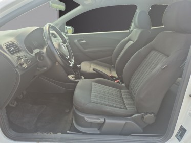 Volkswagen polo 1.0 60 trendline garantie 12 mois occasion simplicicar royan simplicicar simplicibike france