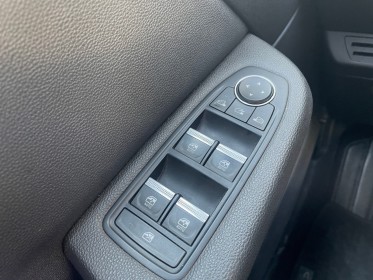 Renault clio v blue dci 115 intens / carplay / camera / clim auto occasion simplicicar salon de provence simplicicar...