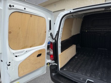 Peugeot partner long 1,5 blue hdi 75 ch - 1 ere main - radar de stationnement - regulateur vitesse - clim - garantie 12 mois...