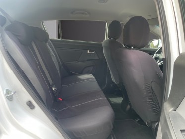 Kia sportage 1.7 crdi 115 isg 2wd active garantie 12mois occasion parc voitures beauvais simplicicar simplicibike france