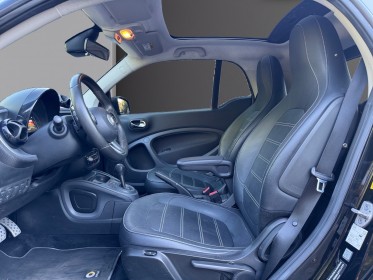 Smart fortwo coupe 90 ch prime - boite auto - toit panoramique - caméra de recul - sièges chauffants occasion...