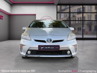Toyota prius rechargeable 136h dynamic - garantie 12mois - entretien a jour - historique toyota - camera de recul - sieges......