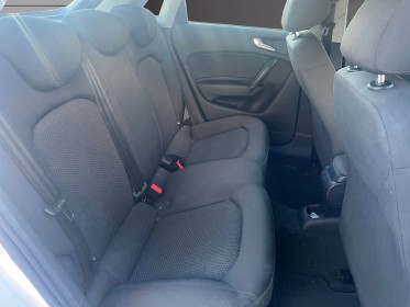 Audi a1 sportback 1.6 tdi 90 s line - 5 portes garantie 1 an occasion simplicicar lyon nord  simplicicar simplicibike france