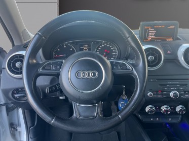 Audi a1 sportback 1.6 tdi 90 s line - 5 portes garantie 1 an occasion simplicicar lyon nord  simplicicar simplicibike france