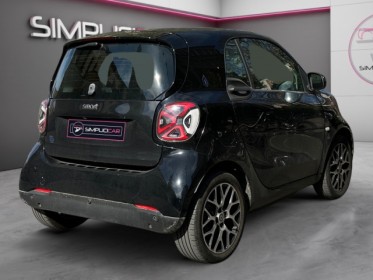 Smart fortwo coupe eq 82 ch prime - carplay - sièges chauffants en cuir - feux led - clim auto occasion champigny-sur-marne...