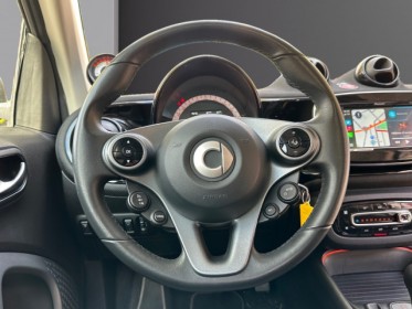 Smart fortwo coupe eq 82 ch prime - carplay - sièges chauffants en cuir - feux led - clim auto occasion champigny-sur-marne...