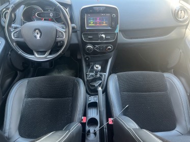 Renault clio iv tce 120 energy intens - phase 2 - faible kms garantie 12 mois occasion simplicicar lyon nord  simplicicar...