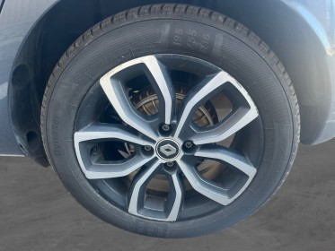 Renault clio iv tce 120 energy intens - phase 2 - faible kms garantie 12 mois occasion simplicicar lyon nord  simplicicar...