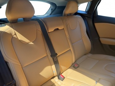 Volvo v40 cross country d3 150 geartronic 6 momentum occasion simplicicar les sables-d'olonne simplicicar simplicibike france