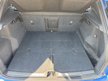 Volvo xc40 t3 163ch geartronic 8 r-design occasion montpellier (34) simplicicar simplicibike france