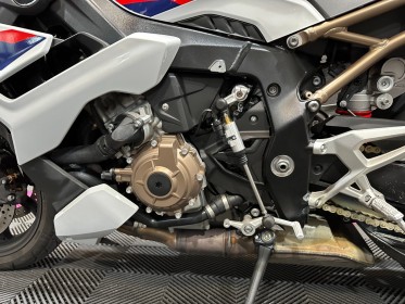 Bmw s1000r pack m - akrapovic - jantes forgées - keyless - garantie constructeur 04/2026 occasion simplicibike nÎmes...