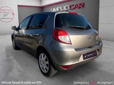 Renault clio iii tce 100 eco2 exception tomtom euro 5 occasion avignon (84) simplicicar simplicibike france