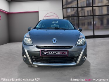 Renault clio iii tce 100 eco2 exception tomtom euro 5 occasion avignon (84) simplicicar simplicibike france