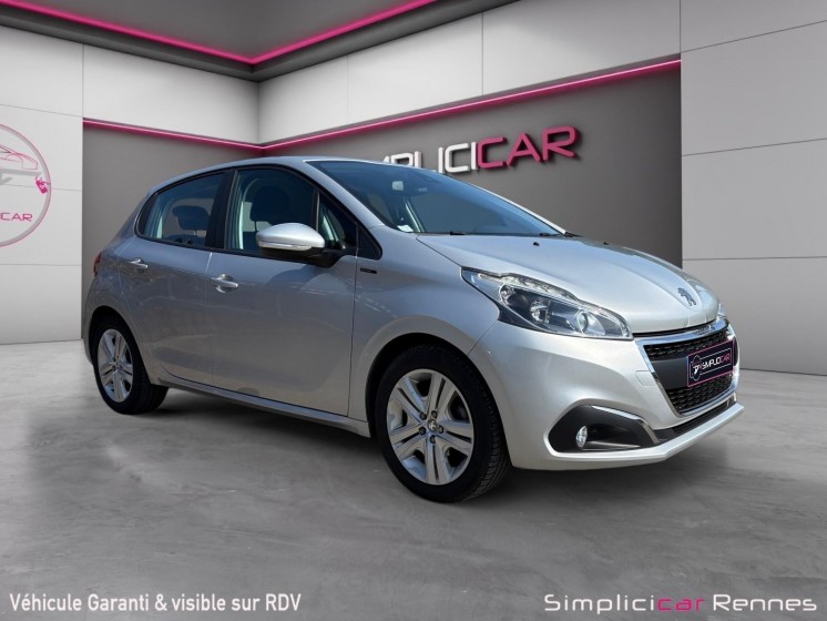 Peugeot 208 signature 82ch bvm5 - radar de recul - carplay - entretien complet peugeot occasion simplicicar rennes...