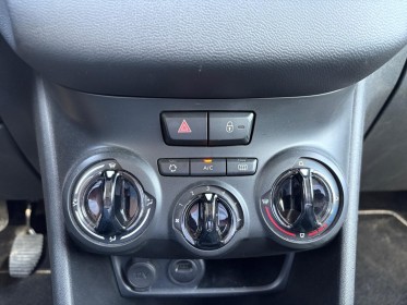 Peugeot 208 signature 82ch bvm5 - radar de recul - carplay - entretien complet peugeot occasion simplicicar rennes...