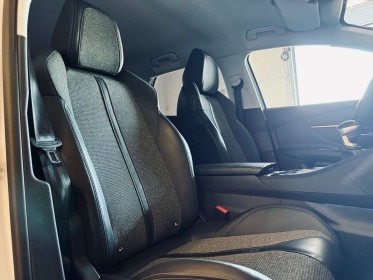 Peugeot 3008 puretech 130ch ss bvm6 allure - courroie remplacée - garantie 12 mois occasion  simplicicar aix les bains...