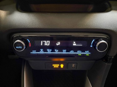 Toyota yaris hybride my21 116h design - 1ere main - carplay - caméra de recul - garantie constructeur occasion simplicicar...