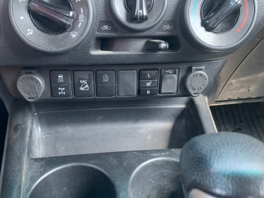 Toyota hilux 2.8 16v awd 204 cv garantie constructeur/première main/caméra/attelage/suivit toyota occasion simplicicar...