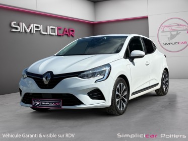 Renault clio v tce 100 zen carplay régulateur garantie 12 mois occasion simplicicar poitiers simplicicar simplicibike france
