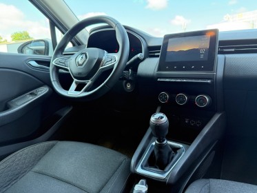 Renault clio v tce 100 zen carplay régulateur garantie 12 mois occasion simplicicar poitiers simplicicar simplicibike france