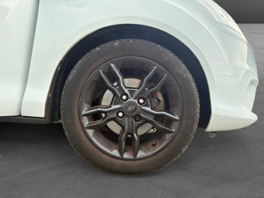 Ford b-max 1.0 ecoboost 125 color edition radars de recul  attelage  garantie 12 mois occasion simplicicar toulouse sud...