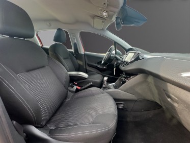 Peugeot 208 1.6 bluehdi 100ch ss bvm5 allure occasion avignon (84) simplicicar simplicibike france