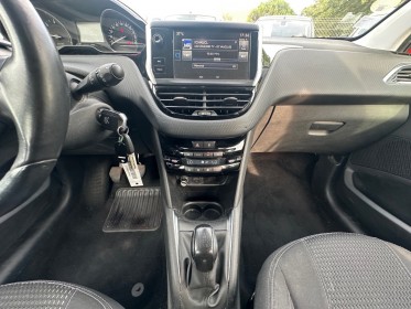 Peugeot 208 1.6 bluehdi 100ch ss bvm5 allure occasion avignon (84) simplicicar simplicibike france