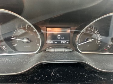 Peugeot 208 1.6 bluehdi 100ch ss bvm5 allure occasion avignon (84) simplicicar simplicibike france