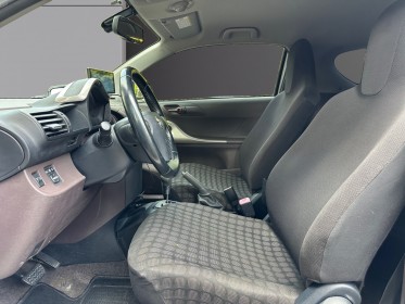 Toyota iq iq² 68 vvt-i multidrive - carplay - clim auto - ouverture sans clés occasion champigny-sur-marne (94) simplicicar...