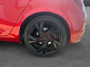 Renault megane iv berline tce 205 gt, audio bose, attelage, caméra garantie 12 mois occasion simplicicar lunel simplicicar...