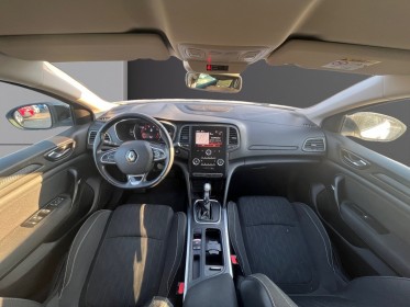 Renault megane iv berline mégane iv berline tce 140 edc fap limited occasion avignon (84) simplicicar simplicibike france