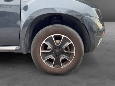 Dacia duster dci 110 edc 4x2 black touch 2017 occasion simplicicar frejus  simplicicar simplicibike france