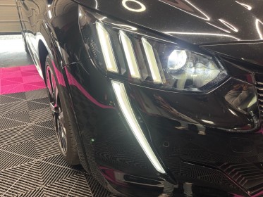 Peugeot 208 100 ss eat8 gt line carplay caméra garantie 12 mois occasion simplicicar villebon-sur-yvette simplicicar...